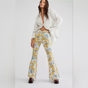 Free People Venice Beach Printed Flare Jeans In Sky Combo Cali Poppies Size 24